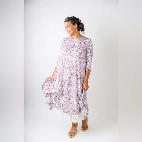 Nuggles Emilia Dress - Picture 2 of 4